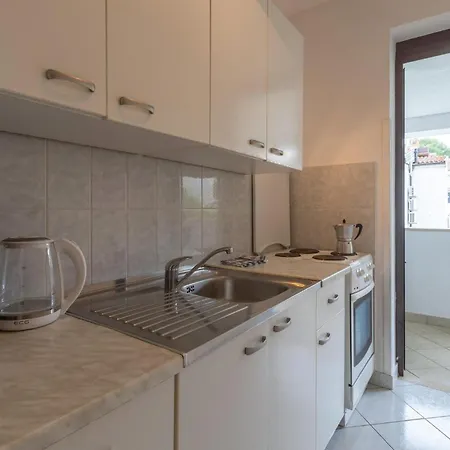 1 Bedroom Cozy In *