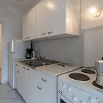 1 Bedroom Cozy In *