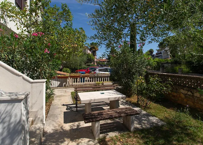 Lejlighed 1 Bedroom Cozy In Poreč