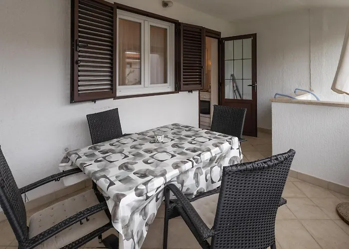 아파트 1 Bedroom Cozy In 포레치