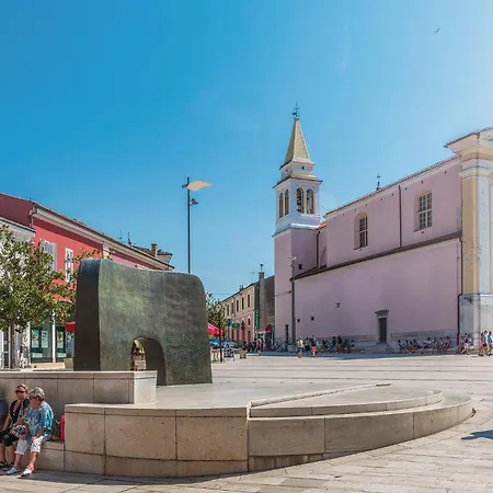 1 Bedroom Cozy In Apartment Poreč